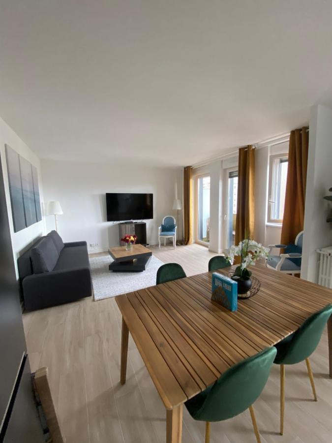 Grand Appartement Courbevoie Paris Exteriör bild