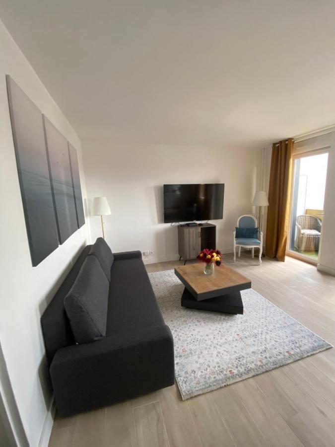 Grand Appartement Courbevoie Paris Exteriör bild