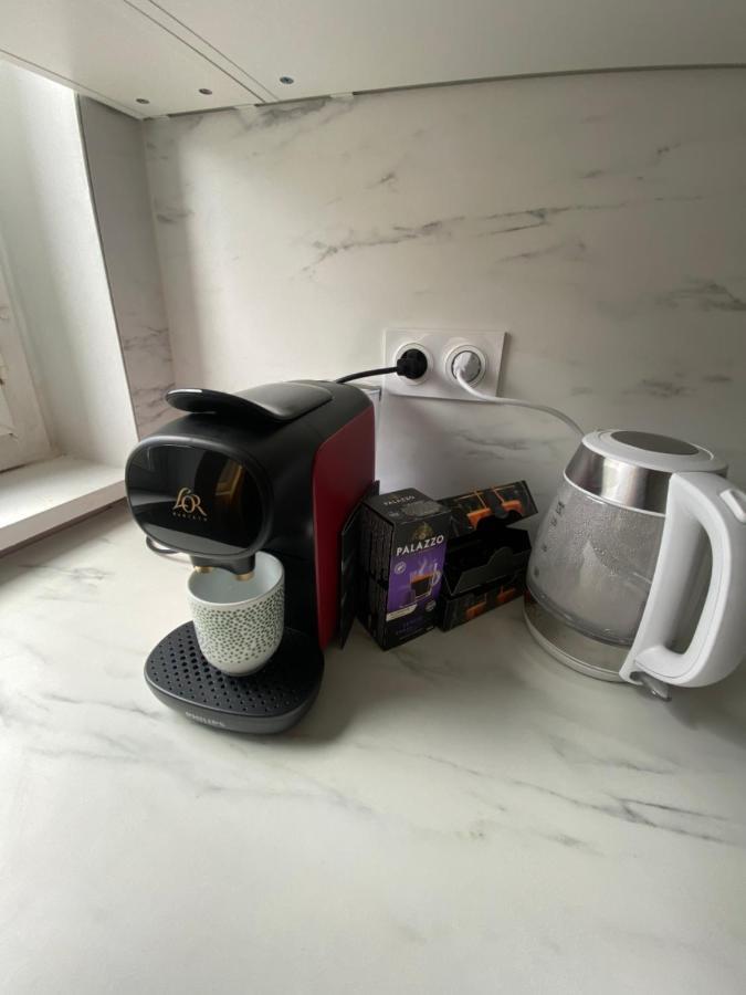 Grand Appartement Courbevoie Paris Exteriör bild