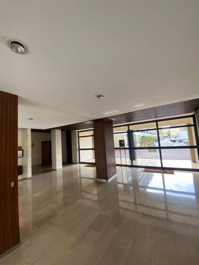 Grand Appartement Courbevoie Paris Exteriör bild