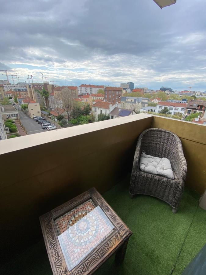 Grand Appartement Courbevoie Paris Exteriör bild